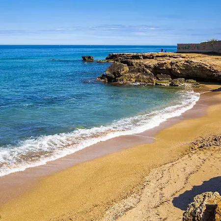 A Due Passi Dal Mare *